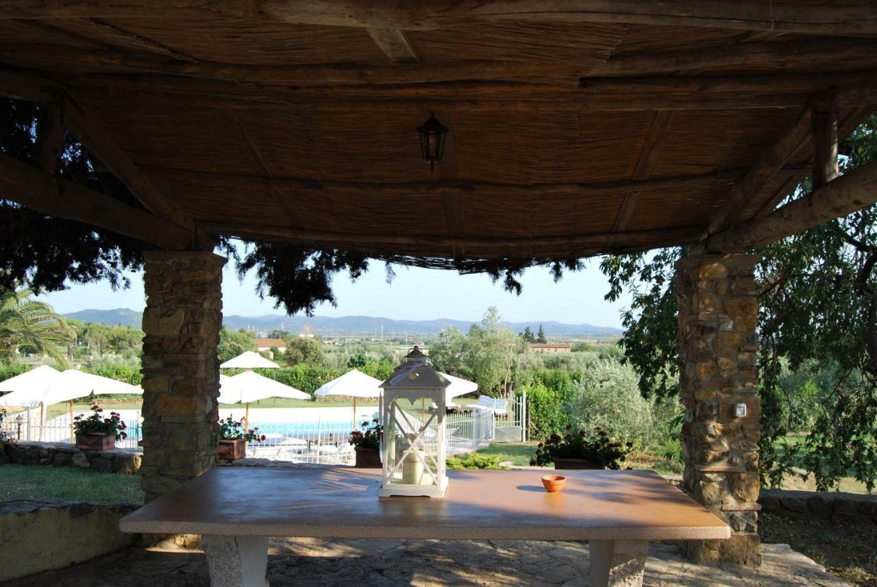 Villa Sara Суверето Екстериор снимка